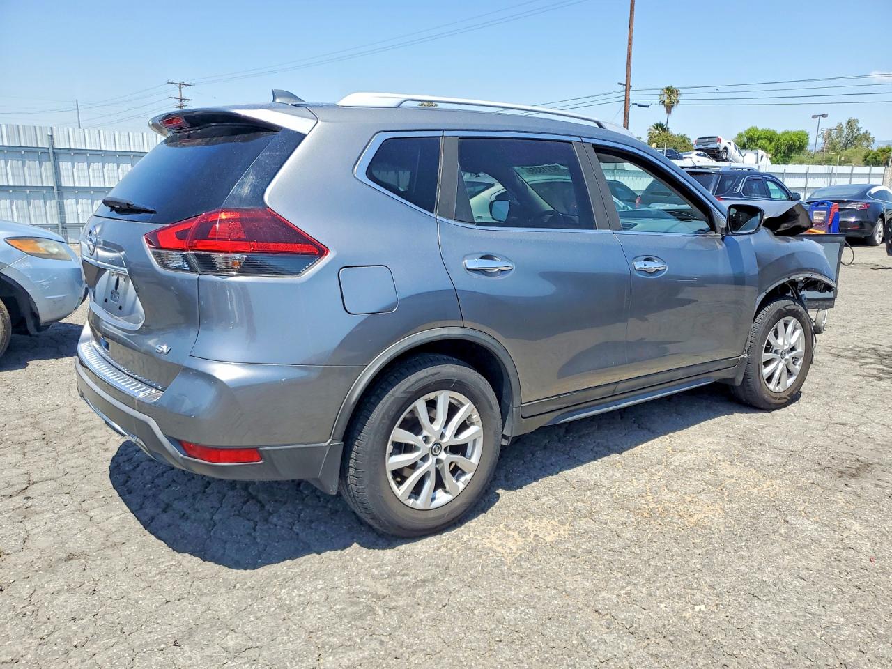 Nissan Rogue Sv