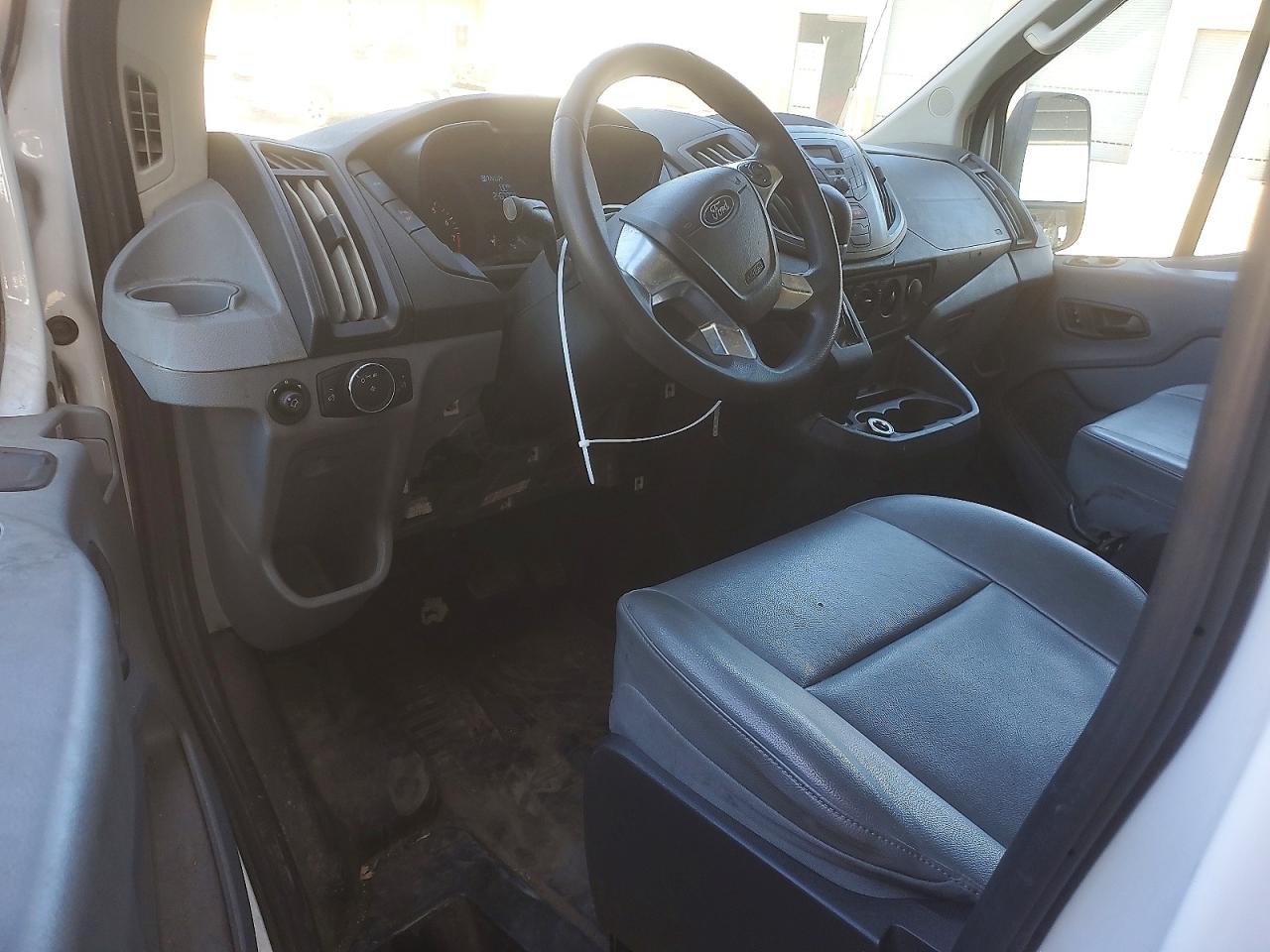 Ford Transit T-250