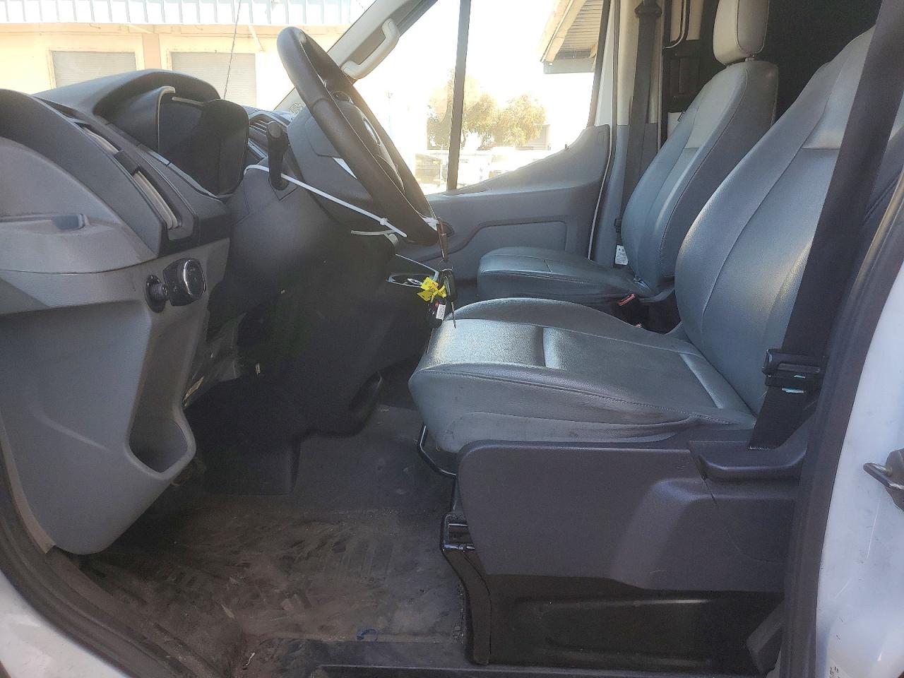 Ford Transit T-250