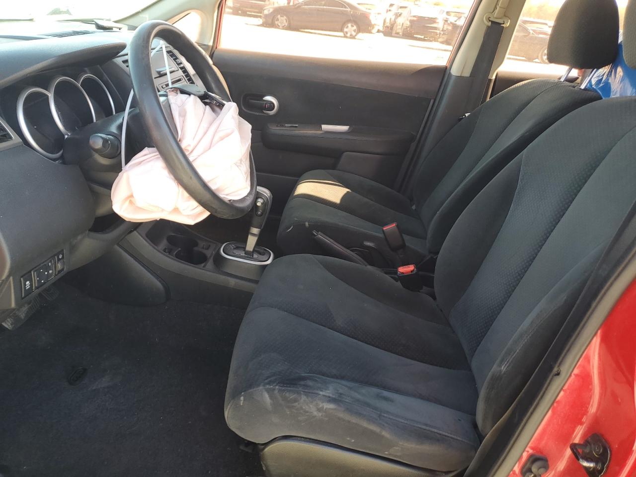 Nissan Versa 1.8 S