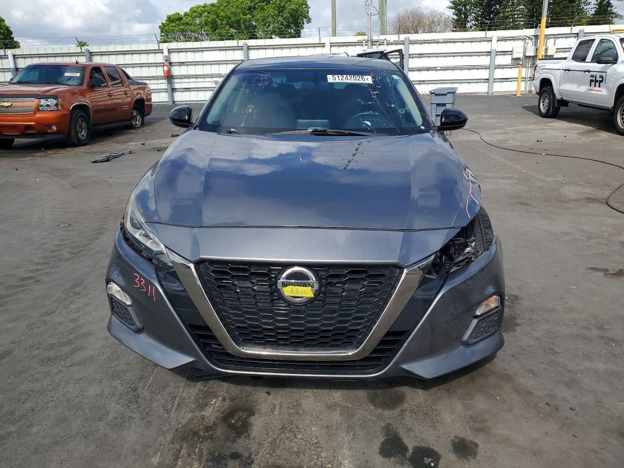Nissan Altima Sr