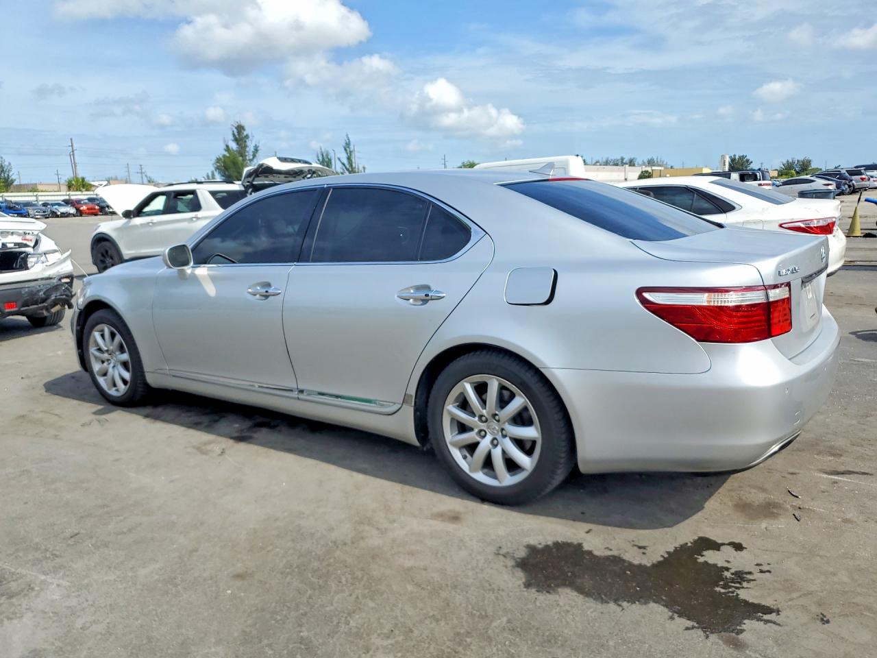 Lexus LS 460