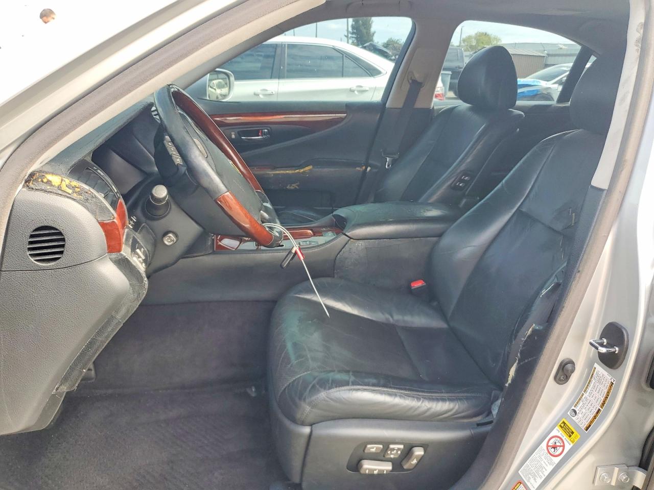 Lexus LS 460