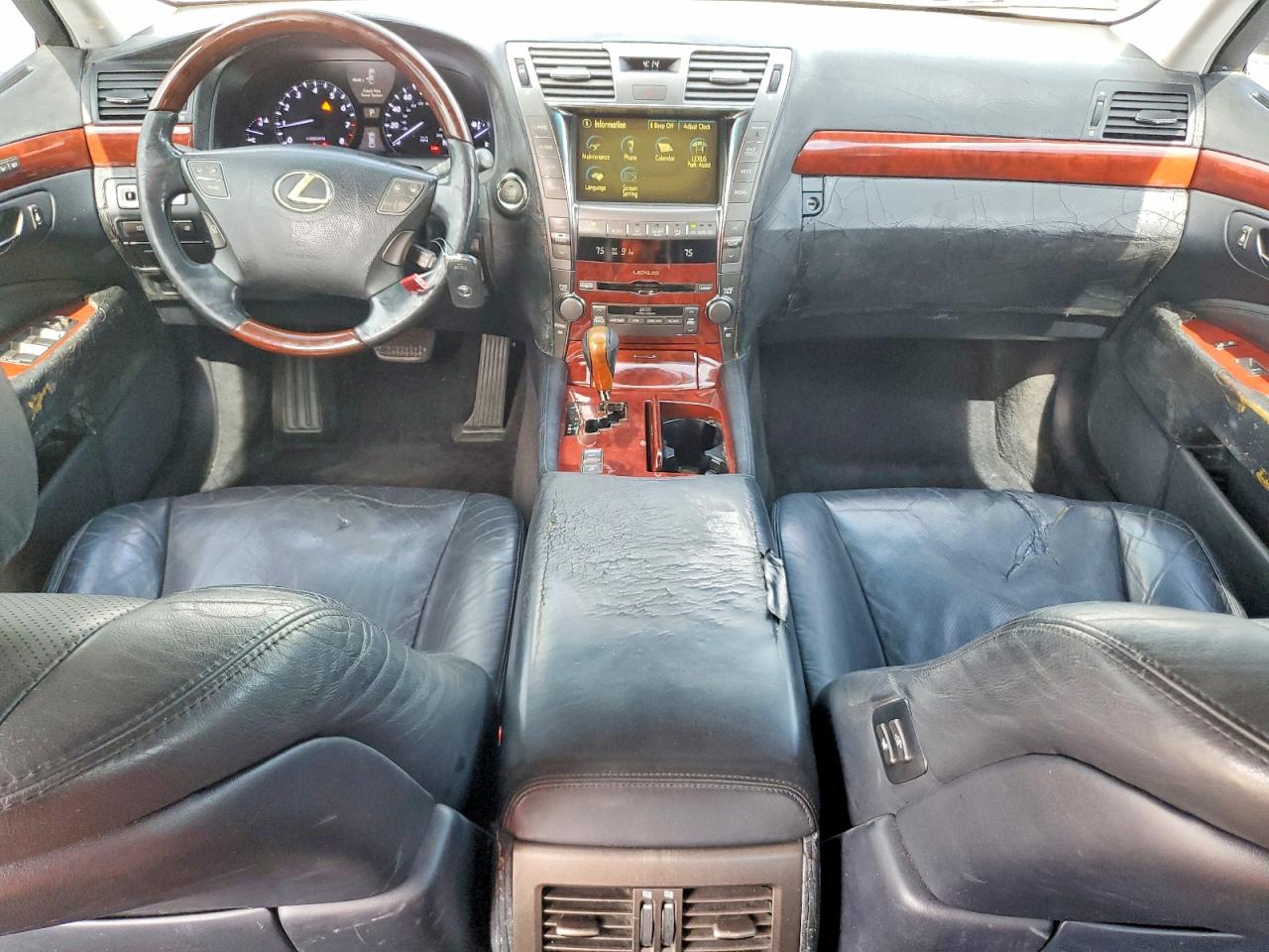 Lexus LS 460
