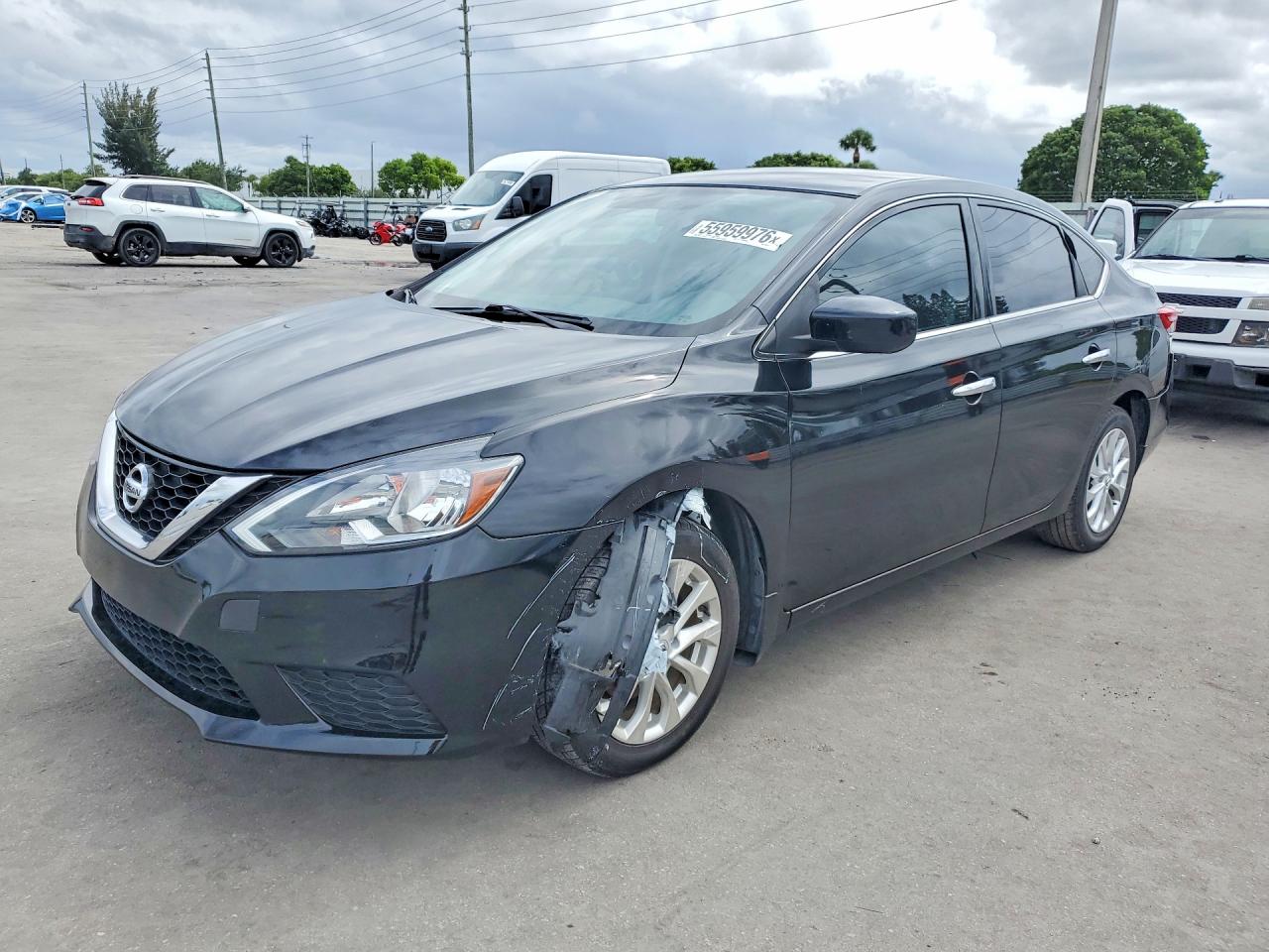 Salvage Nissan Sentra Image