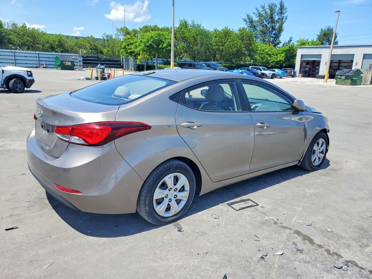 Hyundai ELANTRA Se