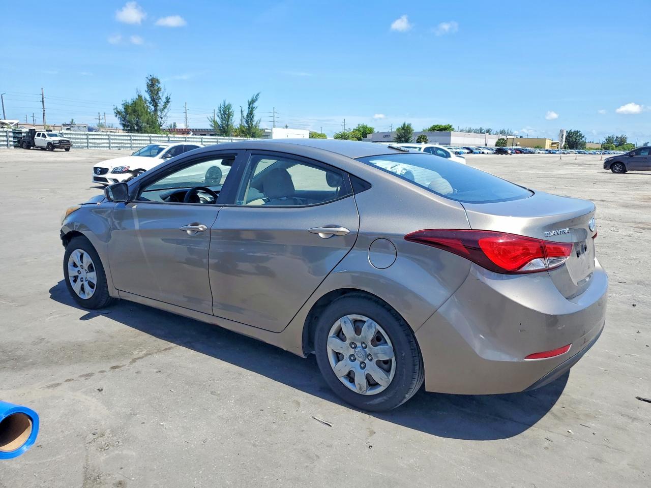Hyundai ELANTRA Se
