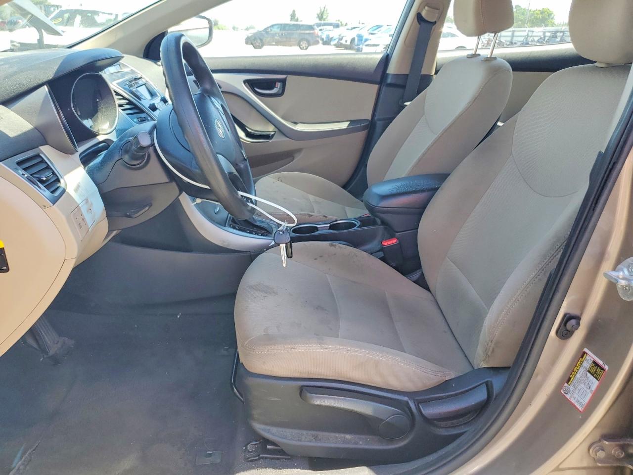 Hyundai ELANTRA Se