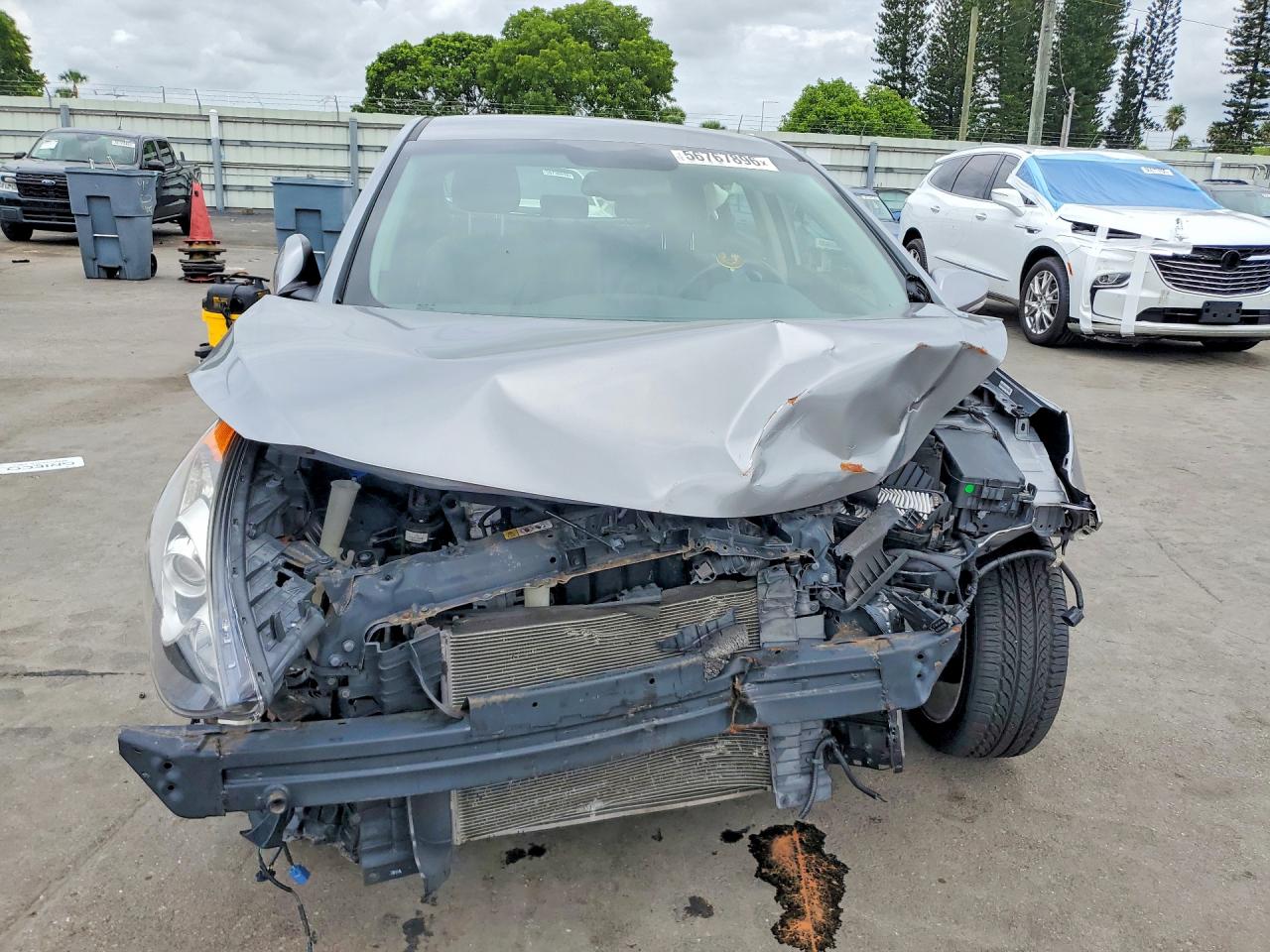 Hyundai ELANTRA Base