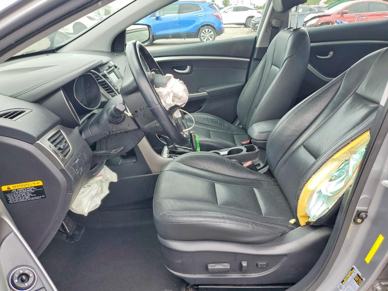 Hyundai ELANTRA Base
