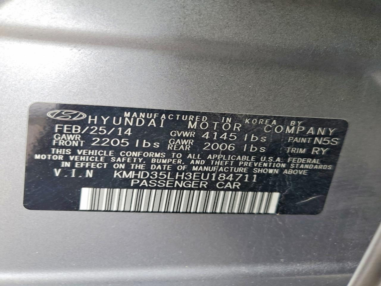 Hyundai ELANTRA Base