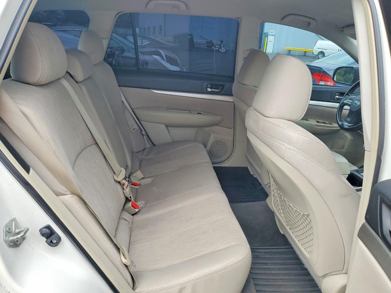 Subaru Outback 2.5i Premium