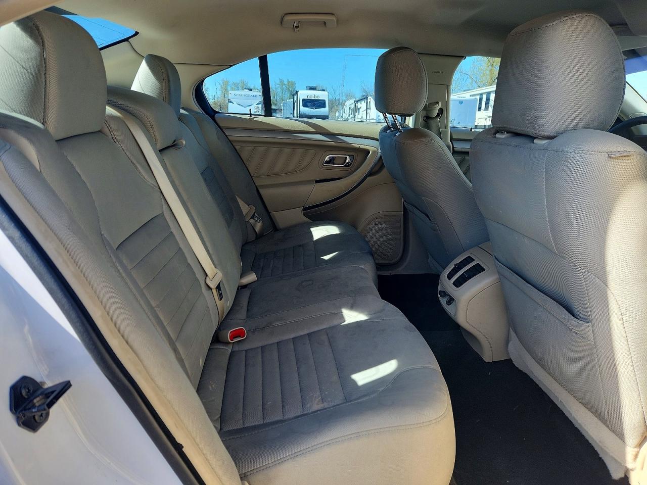 Ford Taurus Se