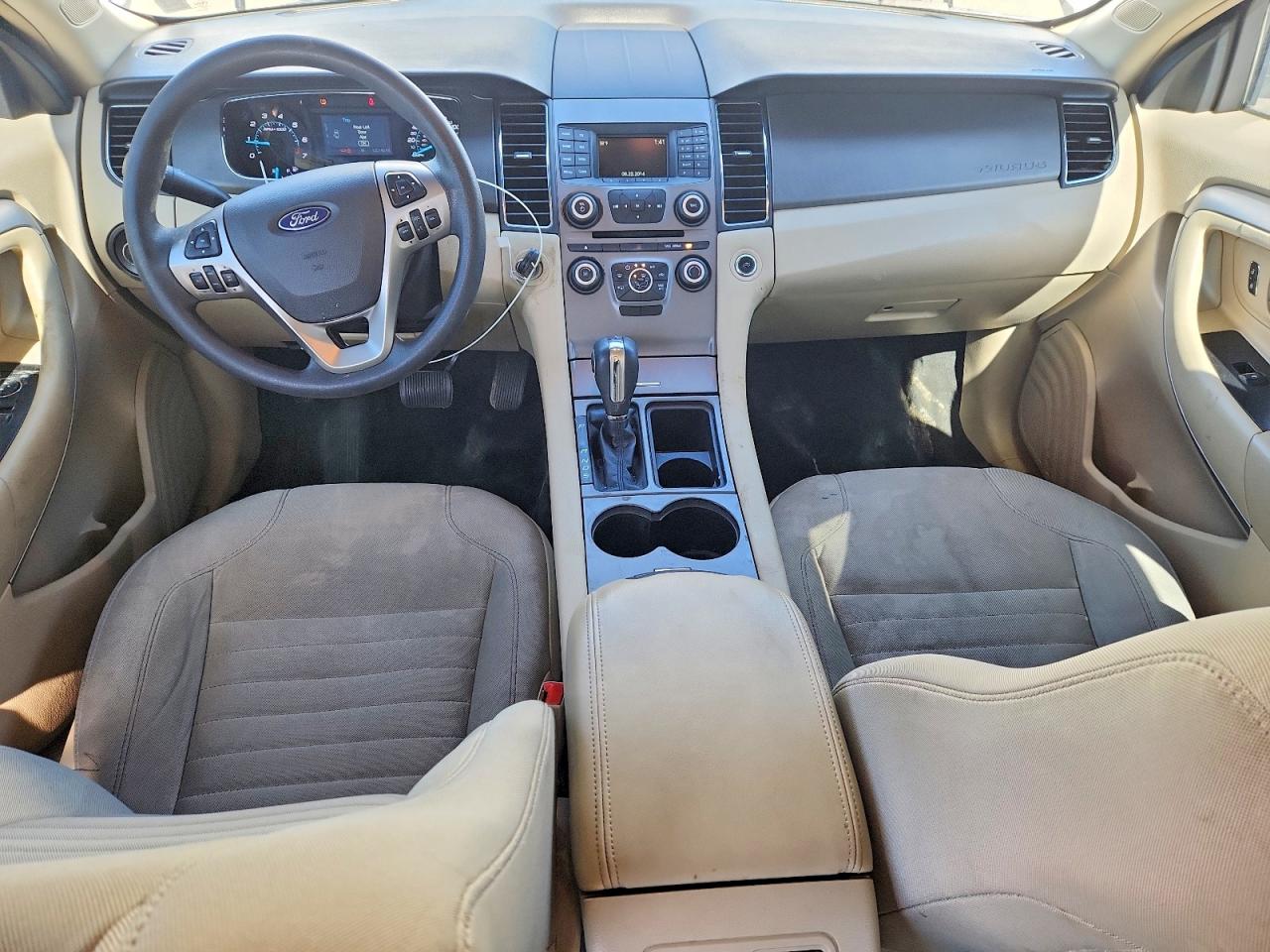 Ford Taurus Se