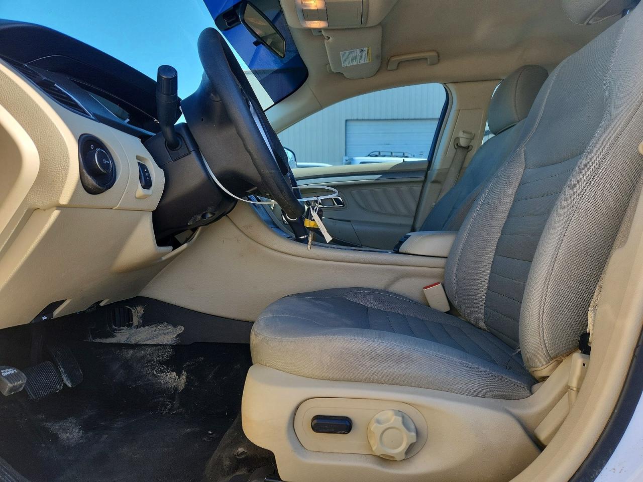Ford Taurus Se