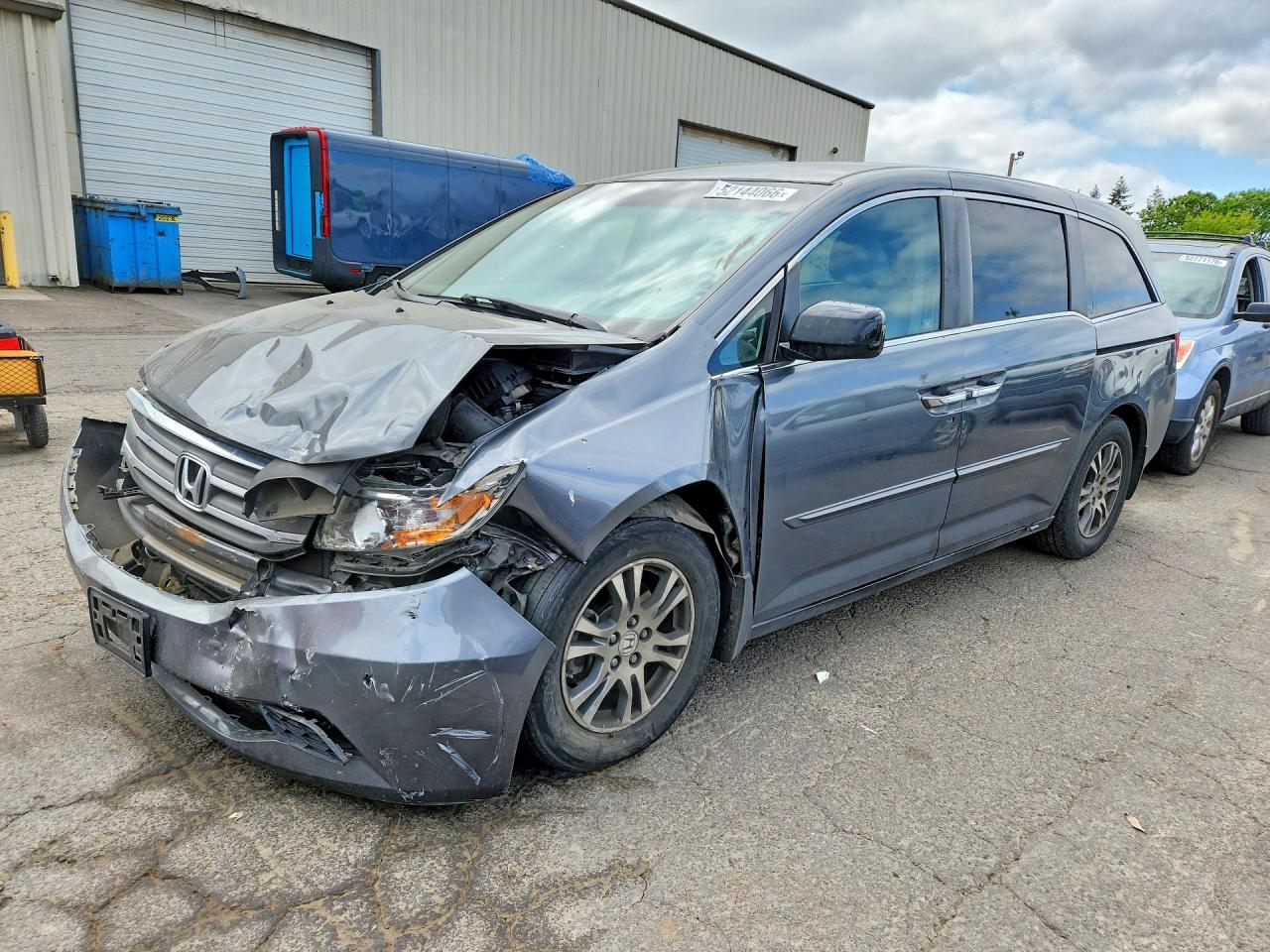 Salvage Honda Odyssey Image