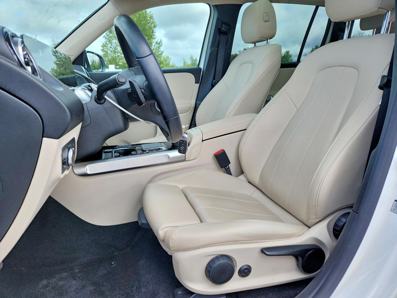 Mercedes-Benz EQB 300 4matic