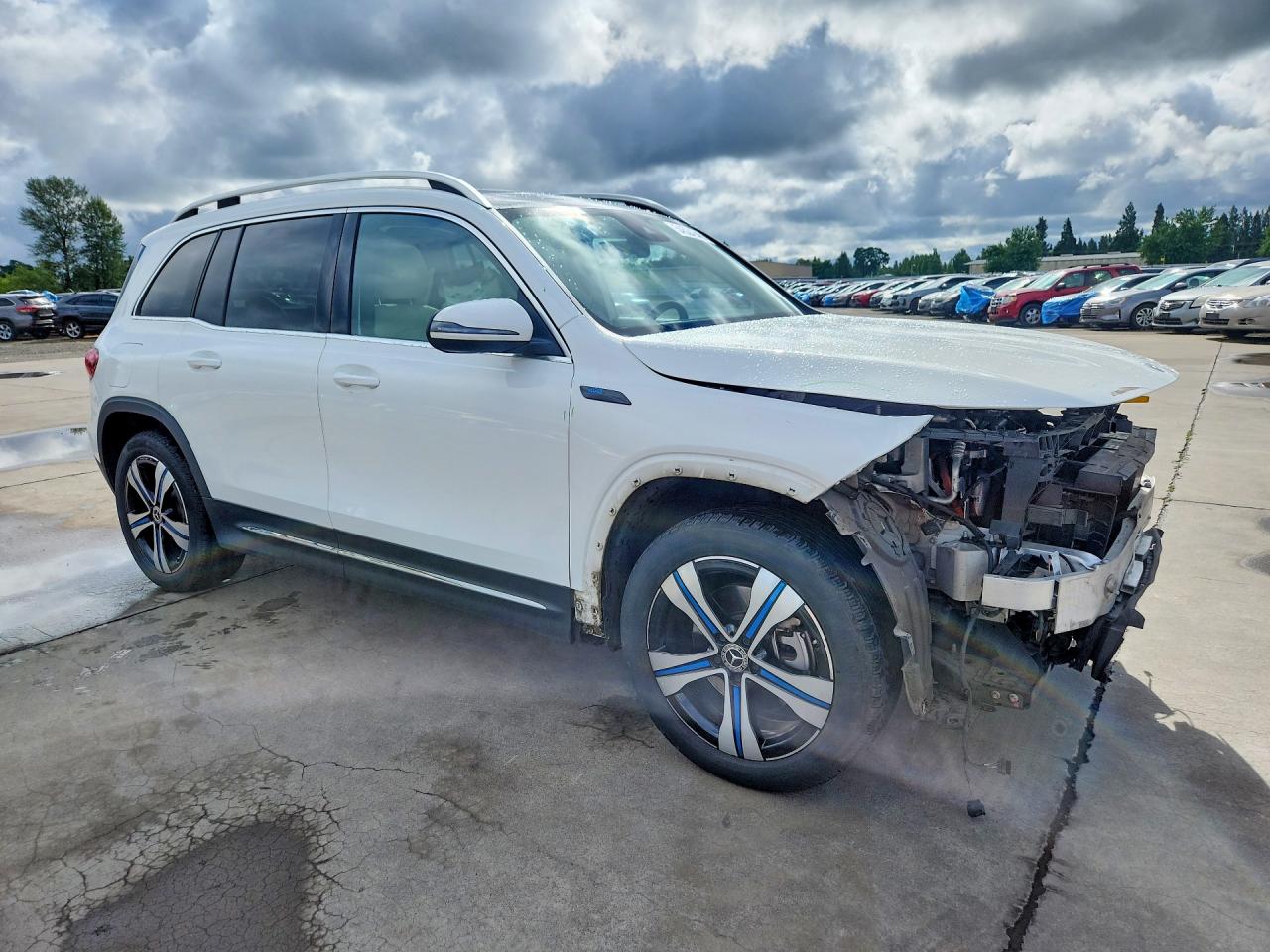 Mercedes-Benz EQB 300 4matic