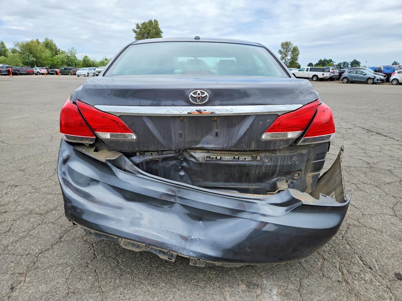 Toyota Avalon Base