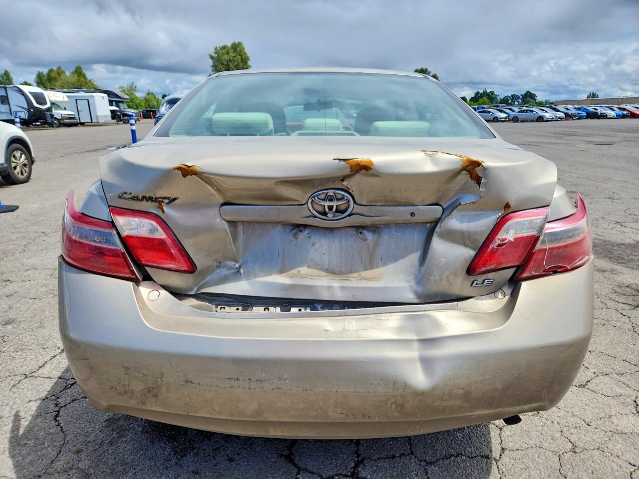 Toyota Camry Le