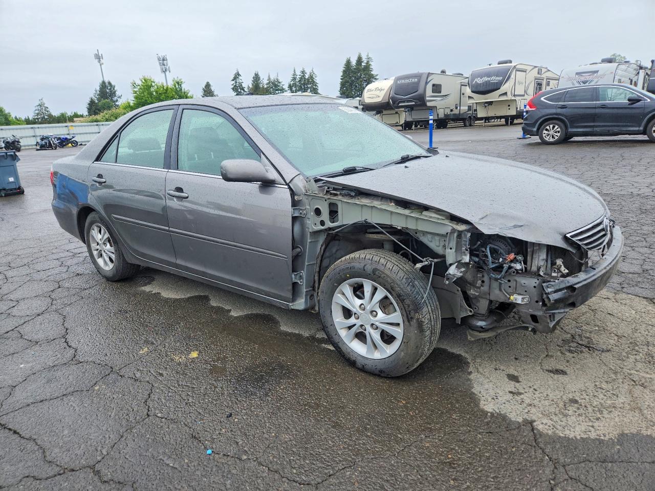Toyota Camry Le V6