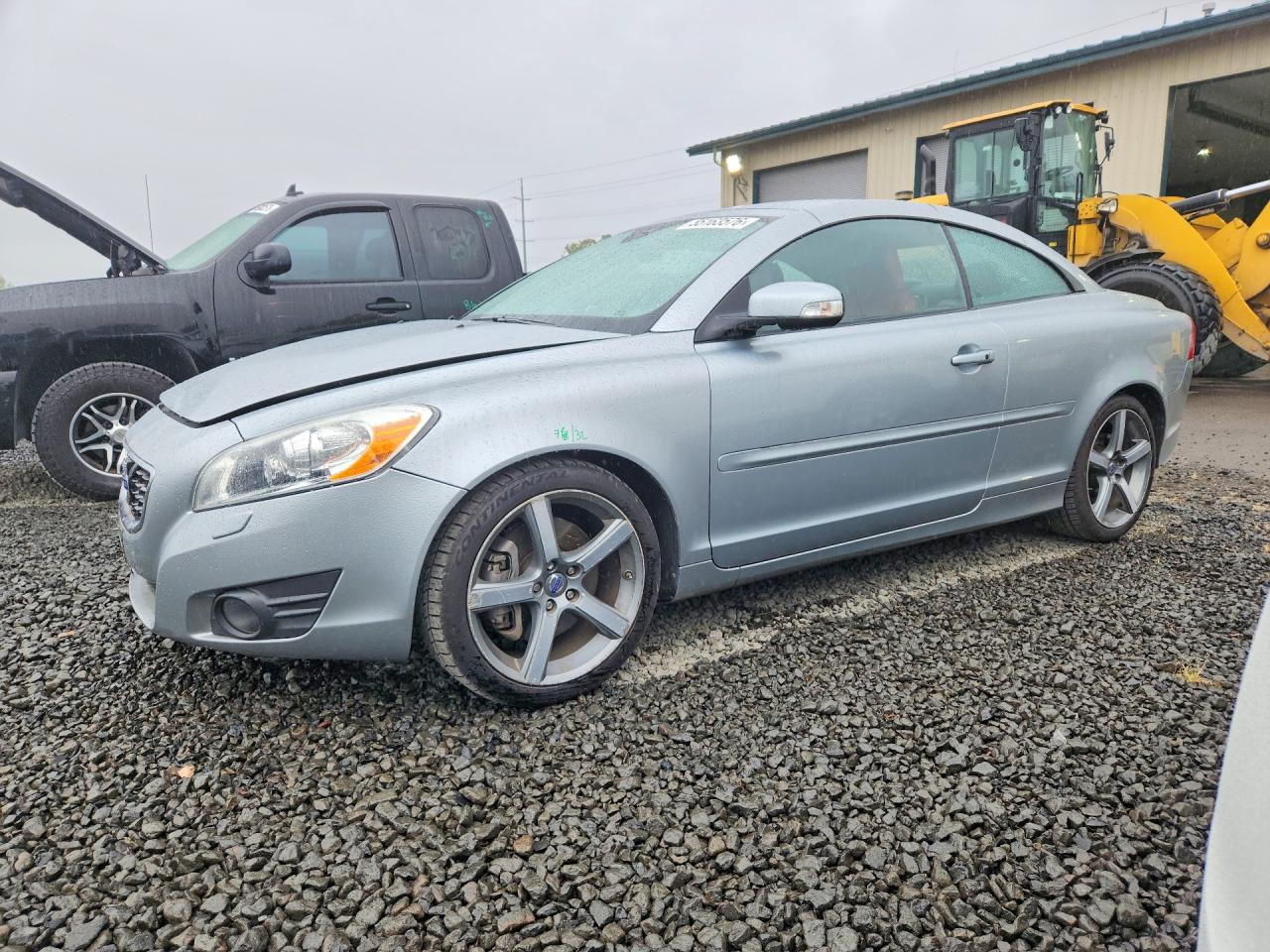 Salvage Volvo C70 Image