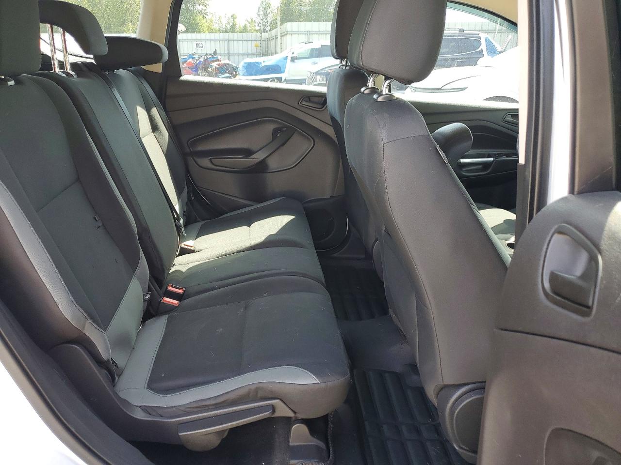 Ford Escape S