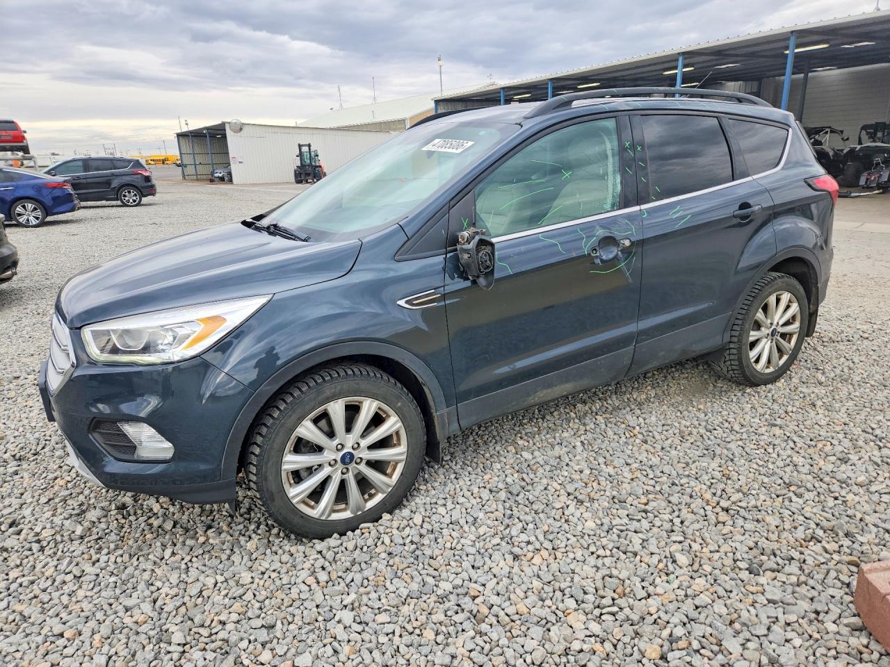 Salvage Ford Escape Image
