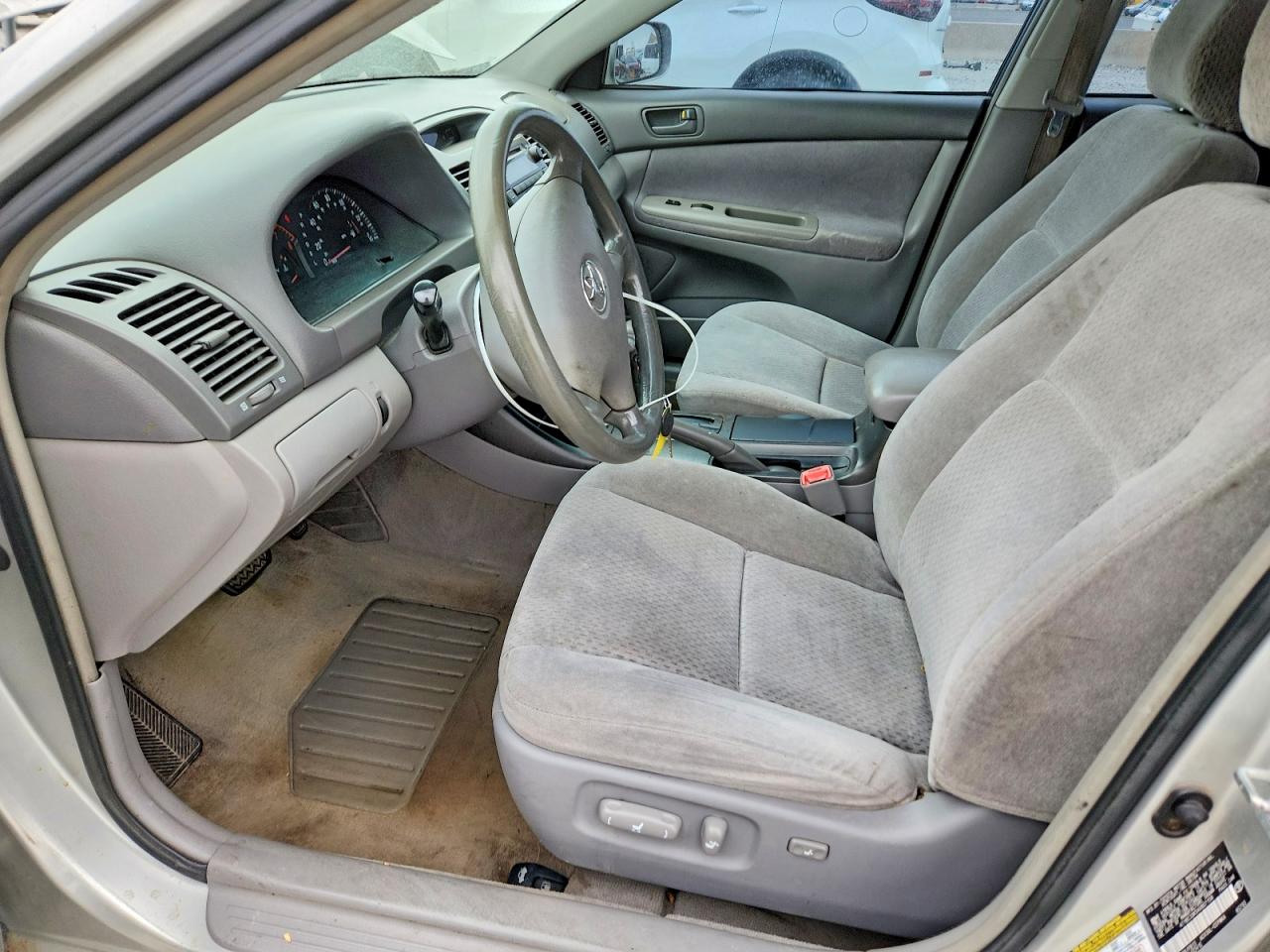Toyota Camry Standard