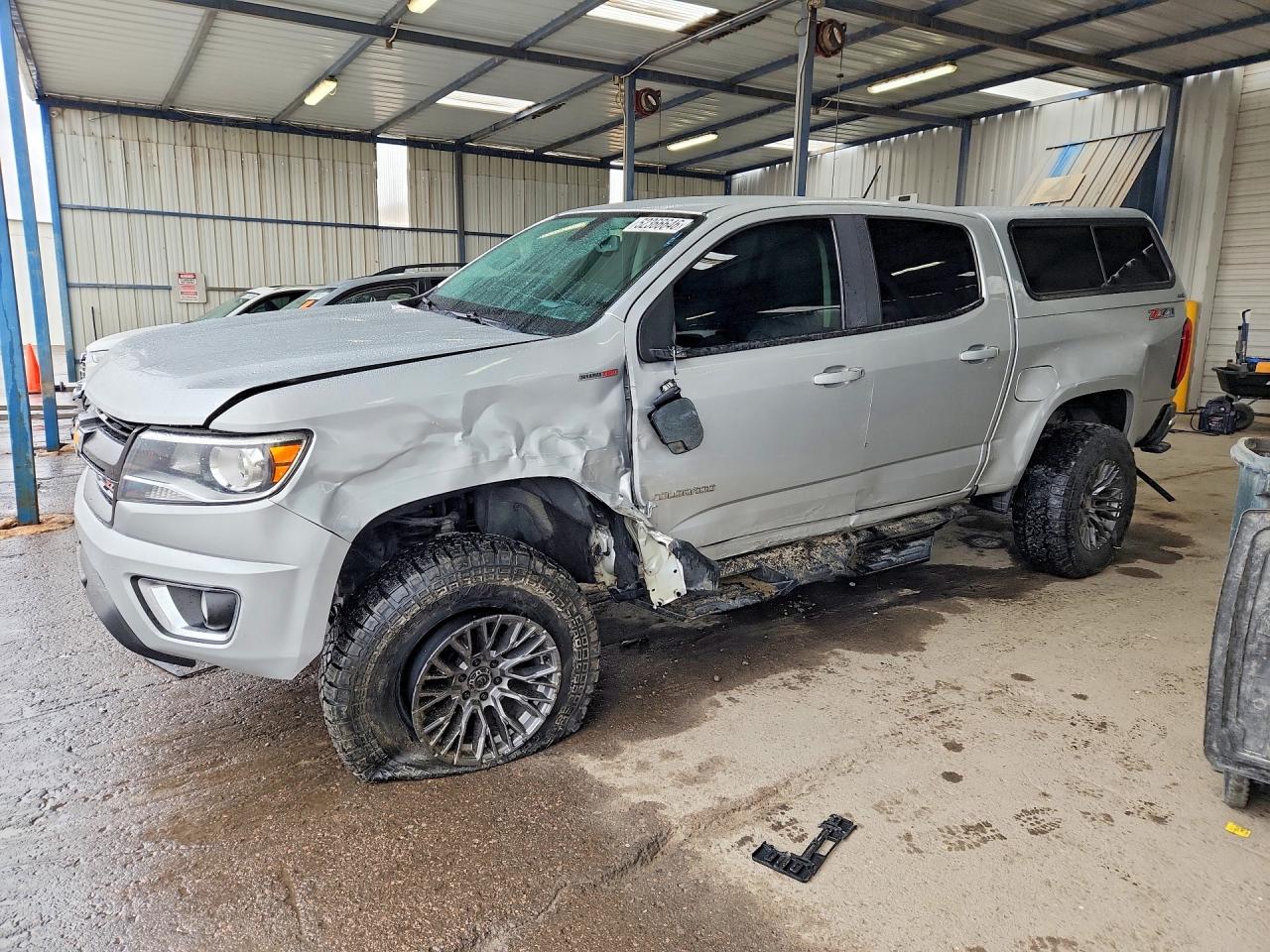 Salvage Chevrolet Colorado Image