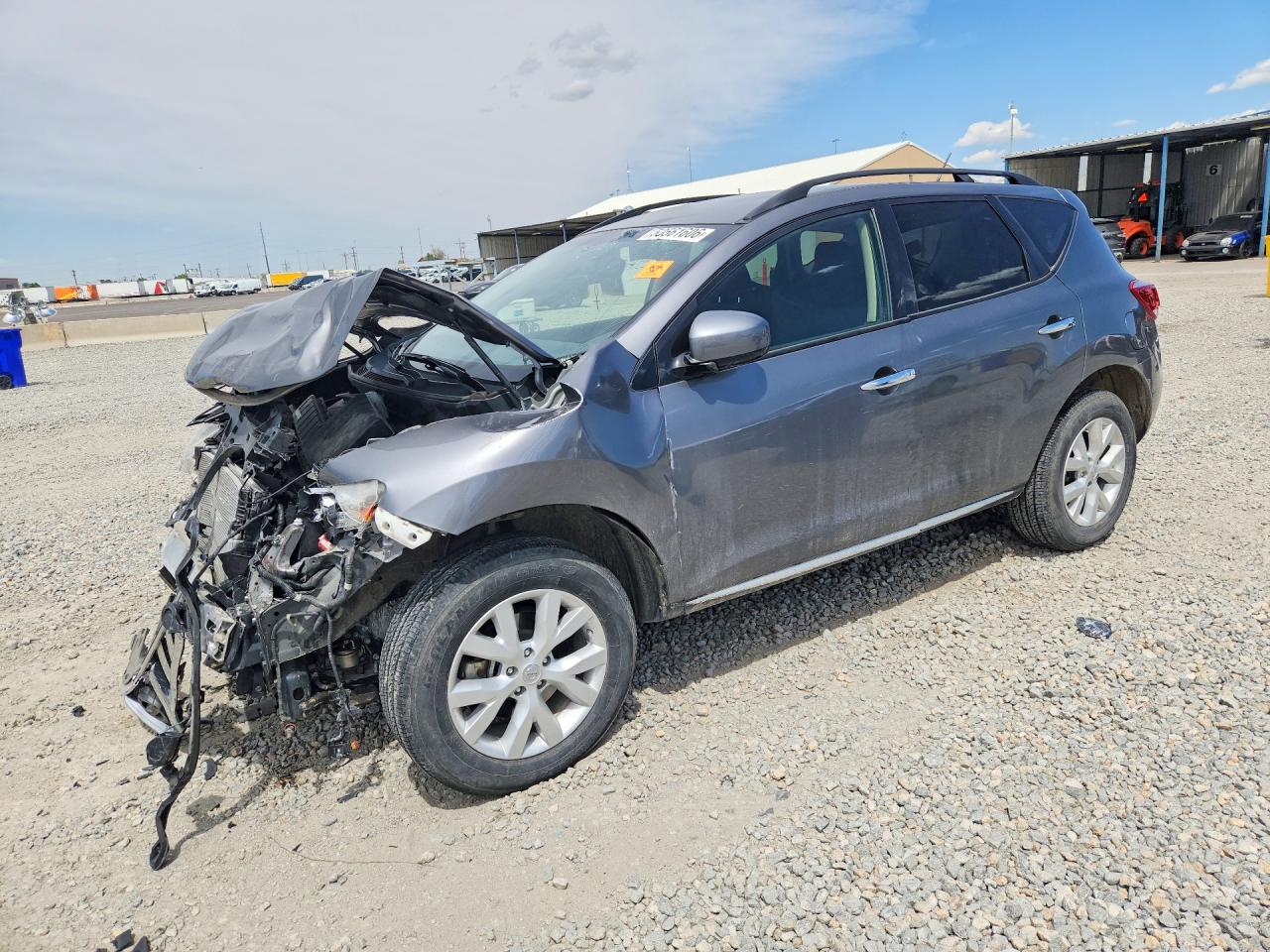 Salvage Nissan Murano Image