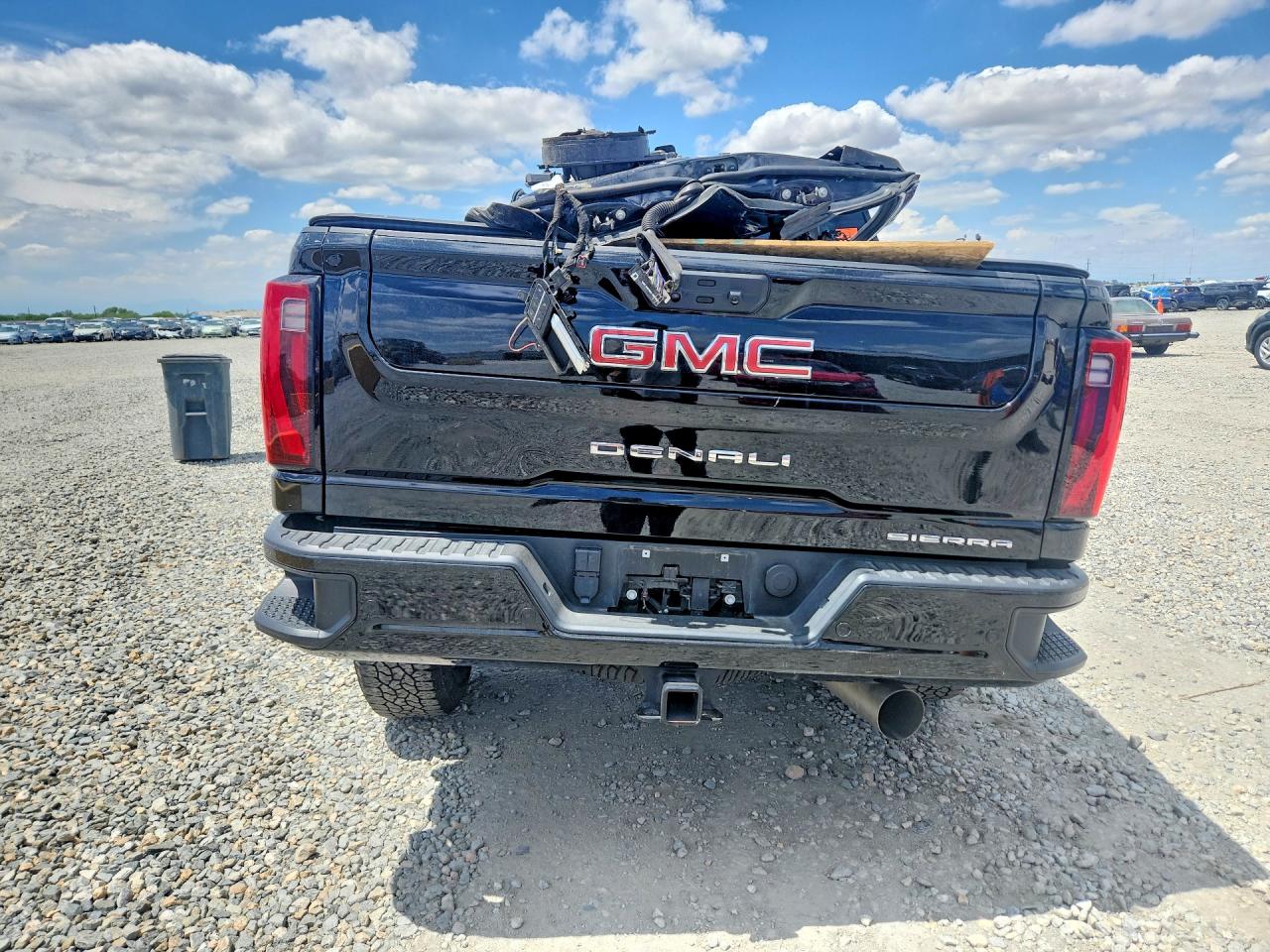 GMC Sierra K2500 Denali