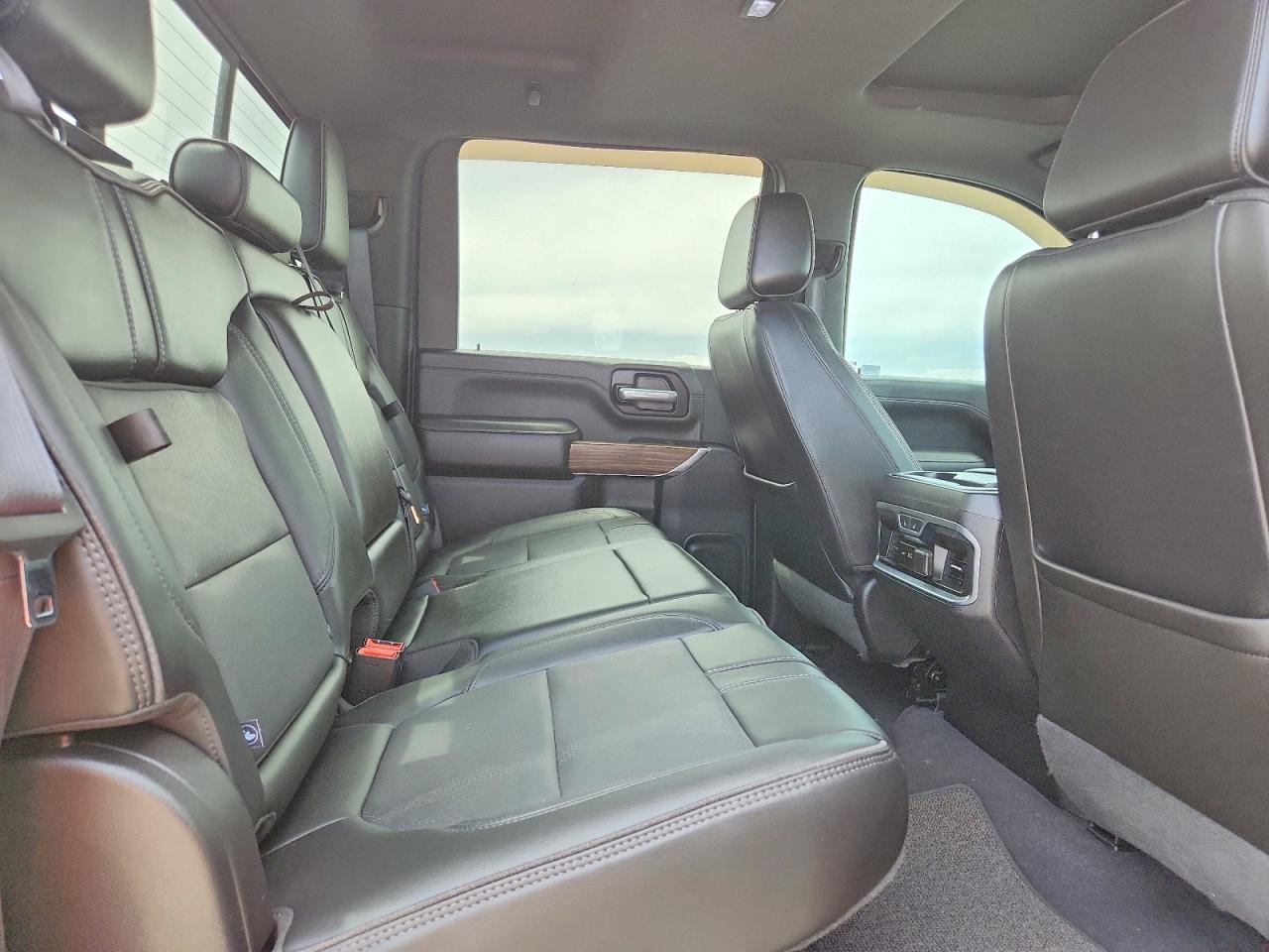 Chevrolet Silverado K2500 High Country