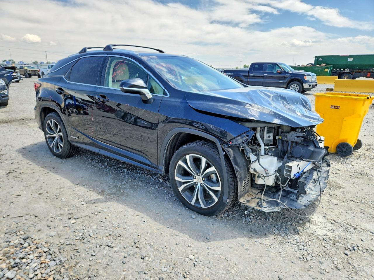 Lexus RX Base