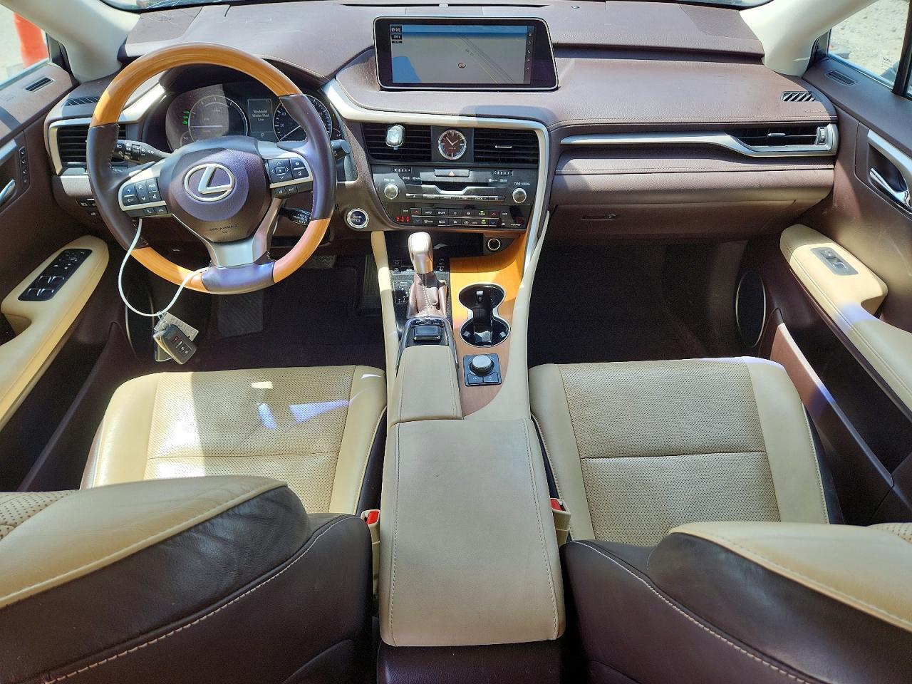 Lexus RX Base