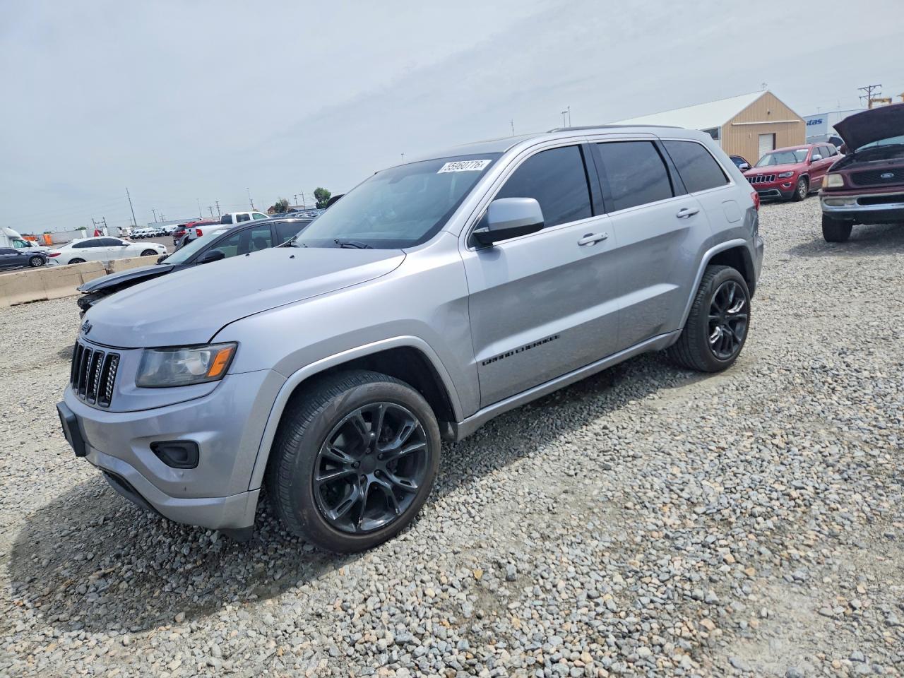 Salvage Jeep Cherokee Image