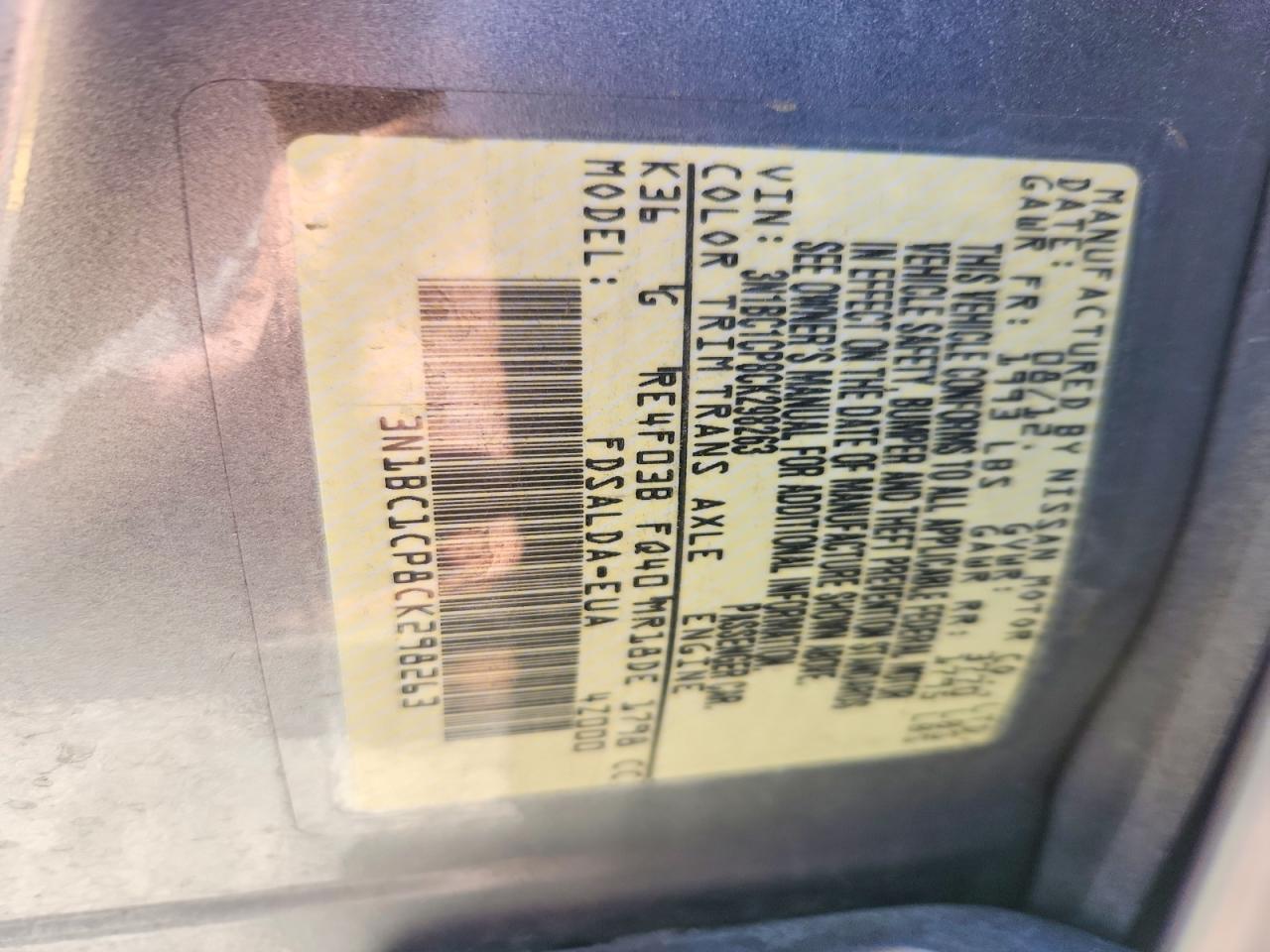 Nissan Versa 1.8 S