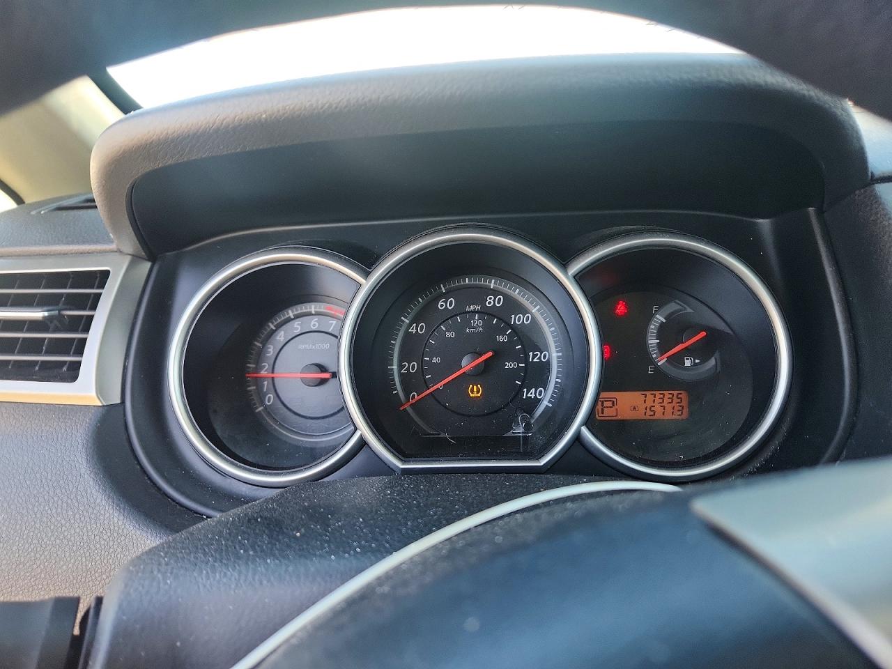Nissan Versa 1.8 S