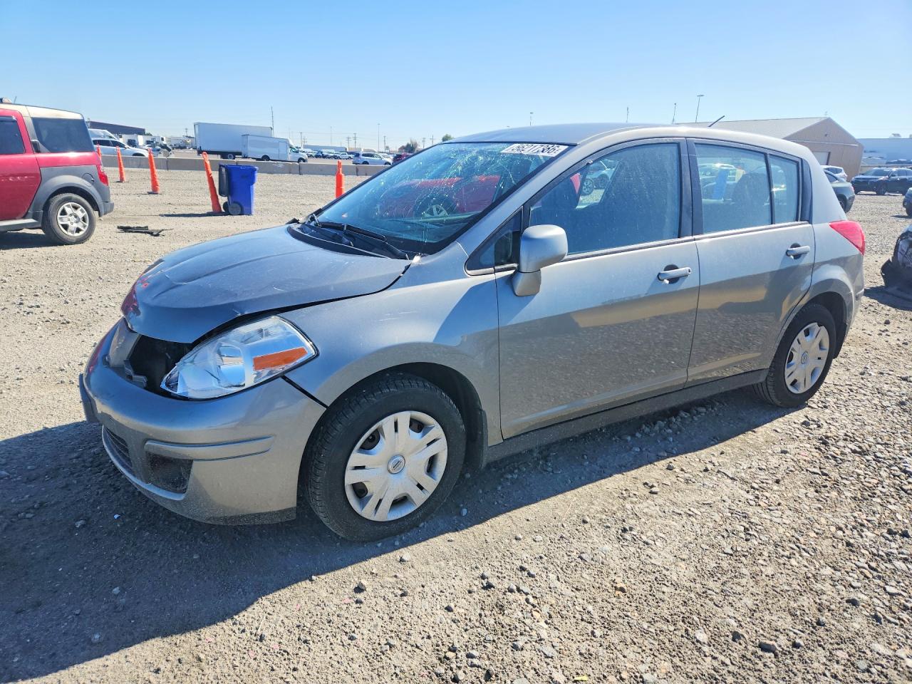Salvage Nissan Versa Image