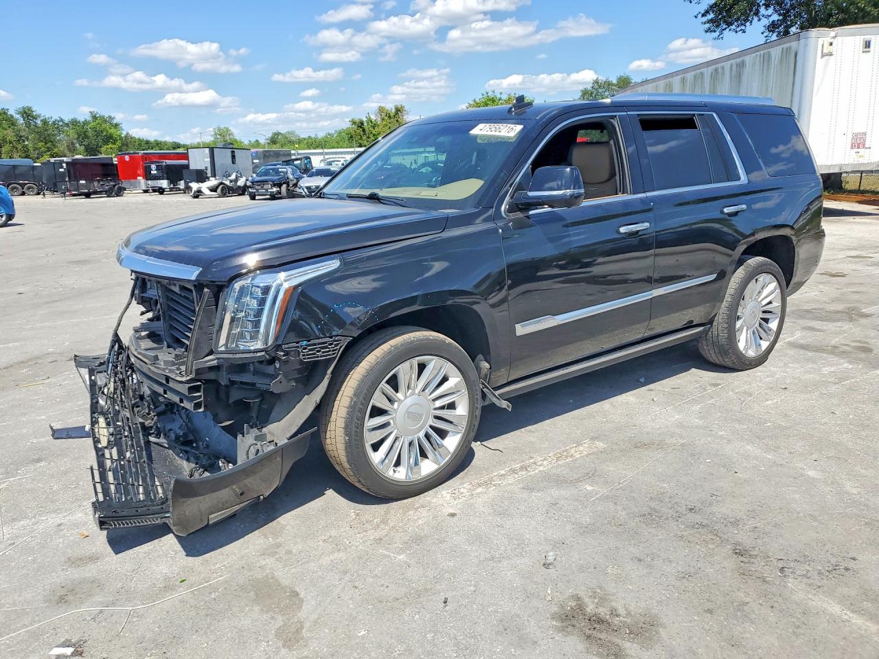 Salvage Cadillac Escalade Image