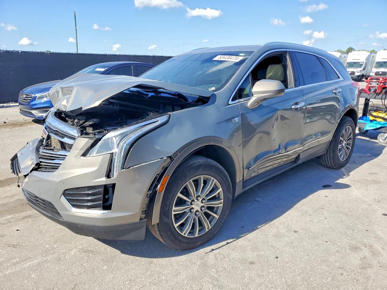 Salvage Cadillac XT5 Image