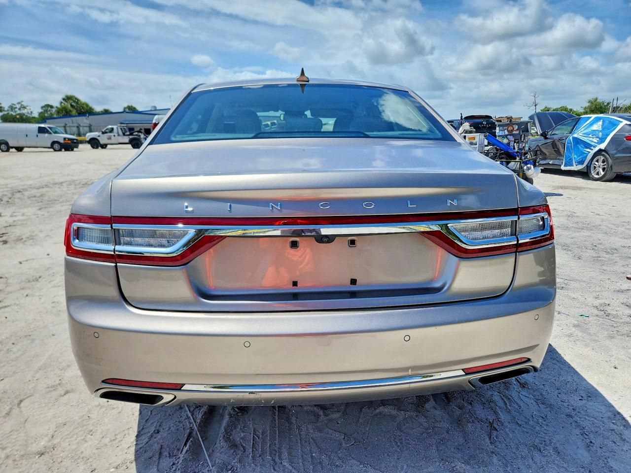 Lincoln Continental Reserve