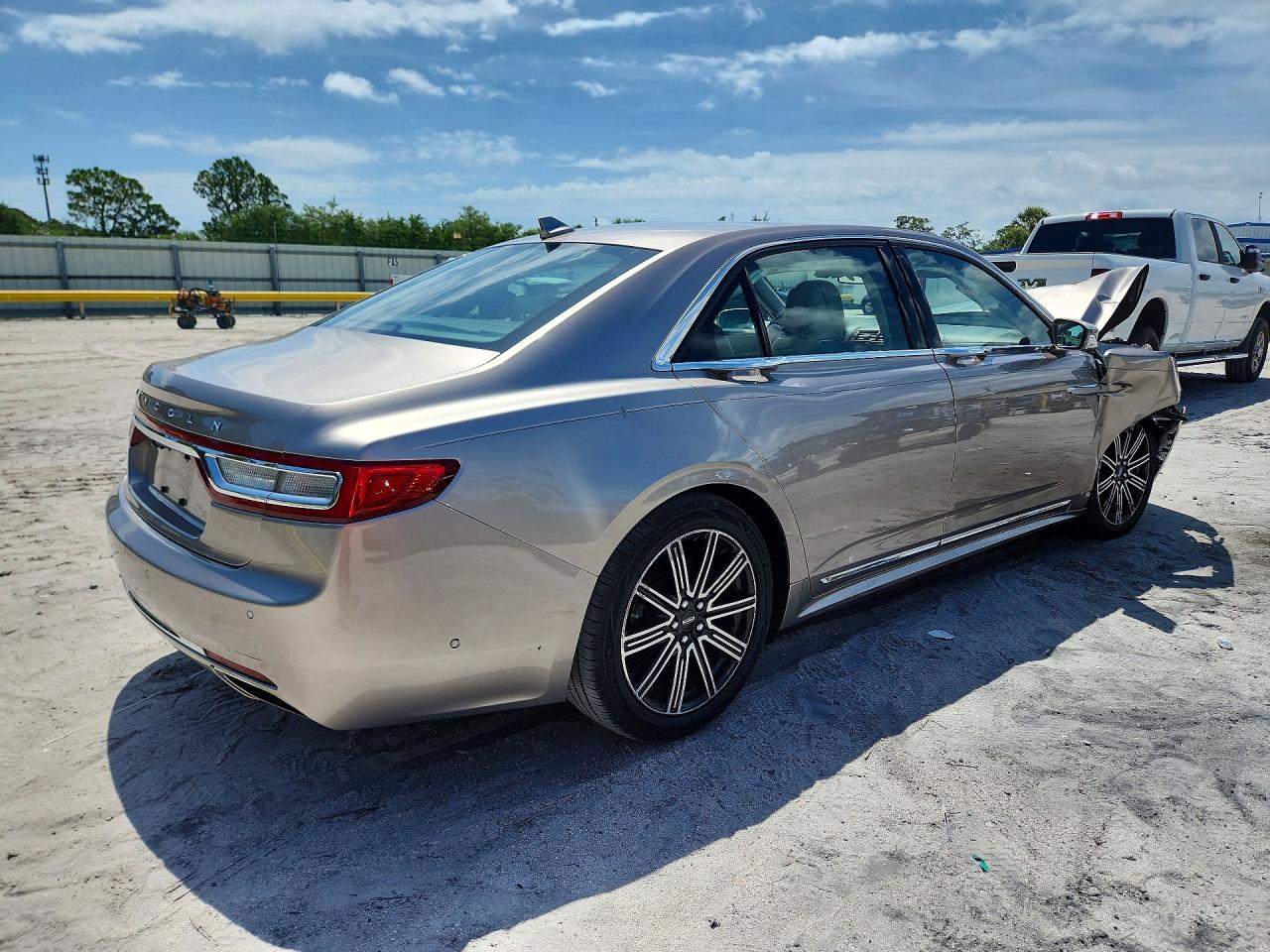 Lincoln Continental Reserve