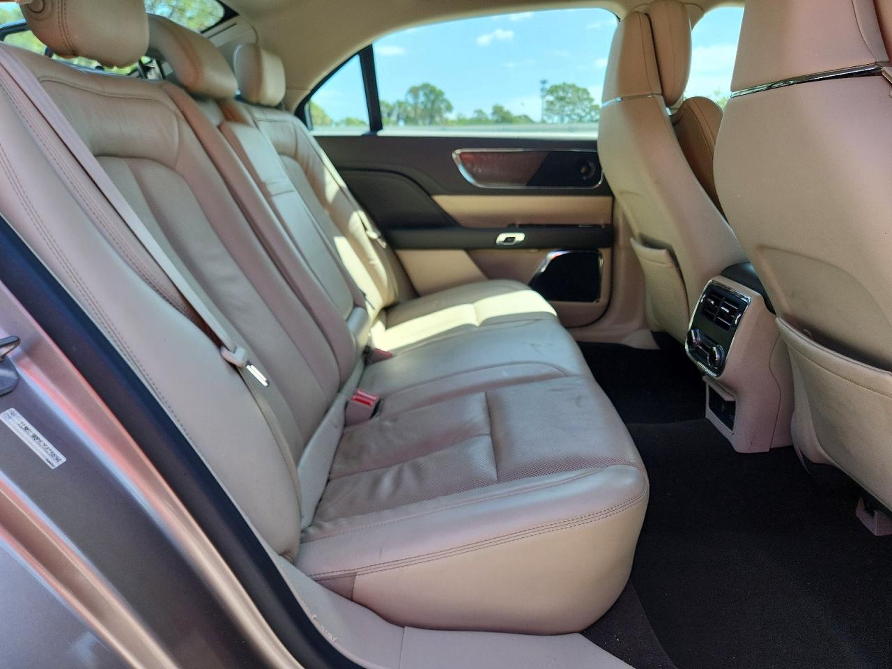 Lincoln Continental Reserve