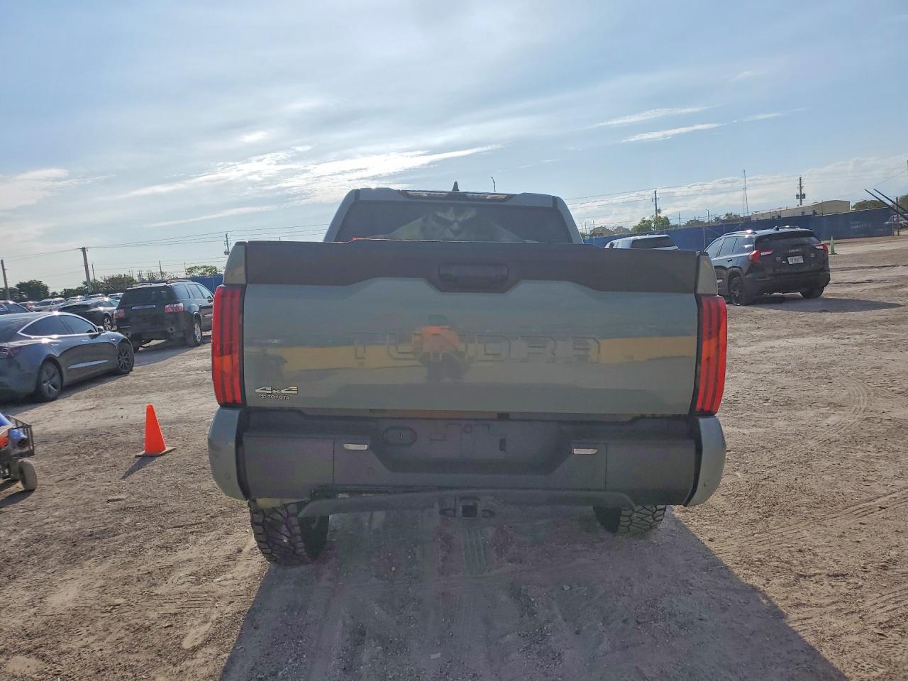 Toyota Tundra Sr5