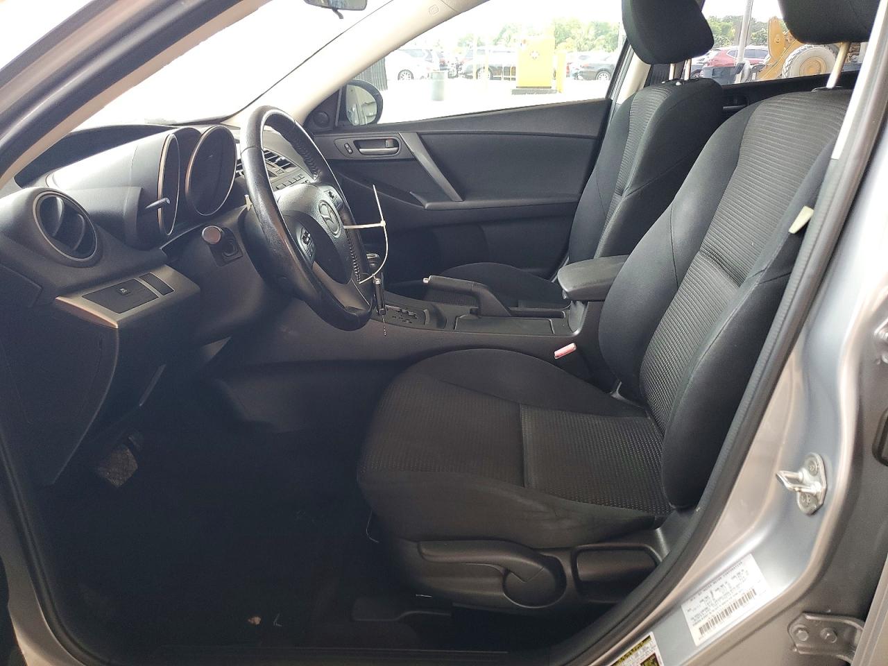 Mazda 3 I