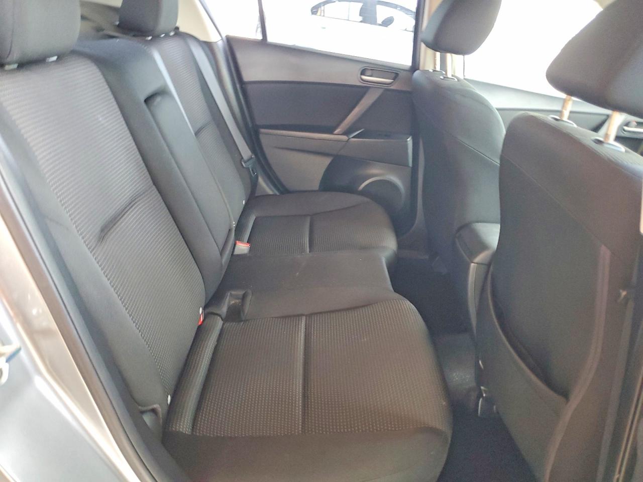 Mazda 3 I