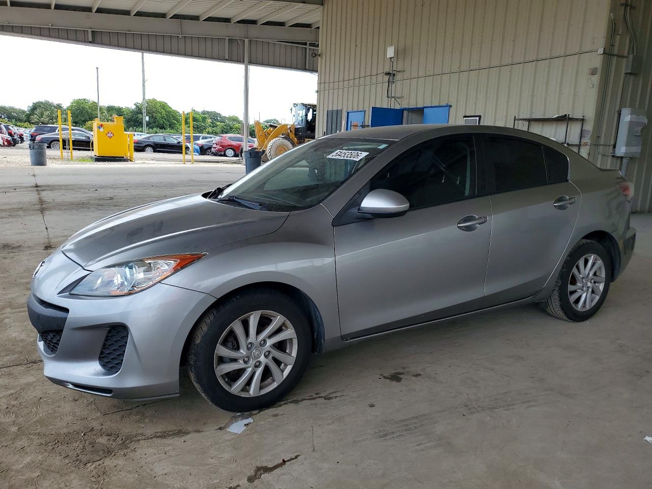 Salvage Mazda 3 Image