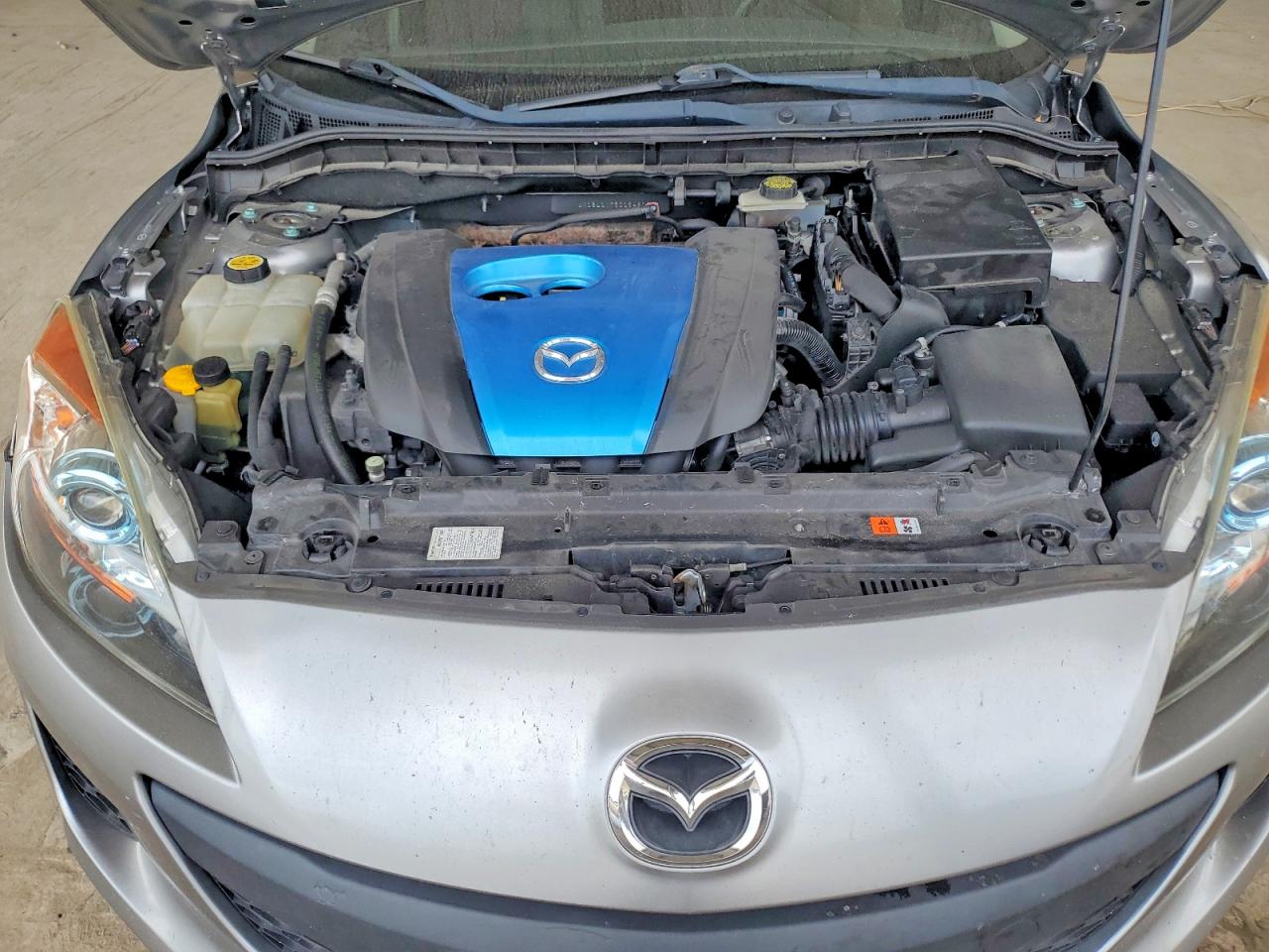 Mazda 3 I