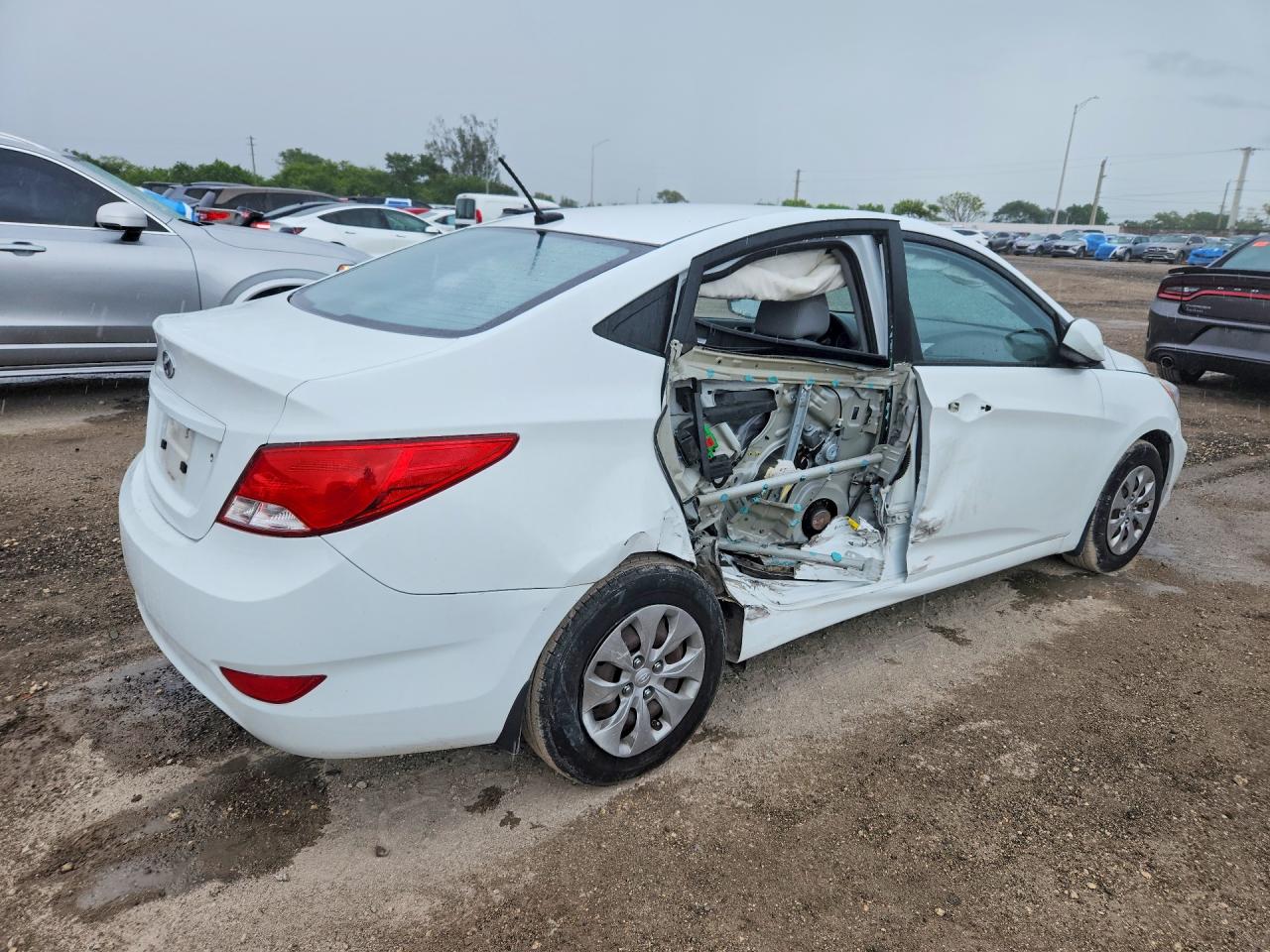 Hyundai ACCENT Se